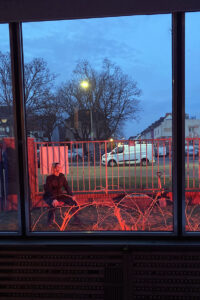 Projekt "Zugang" von Tomma Köhler und Julie Käßner, Performance "performing differences" mit Mathilda Schmidt und Michéle Leder, Feb 2024