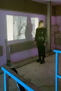 Projekt "Zugang" von Tomma Köhler und Julie Käßner, Performance "performing differences" mit Mathilda Schmidt und Michéle Leder, Feb 2024